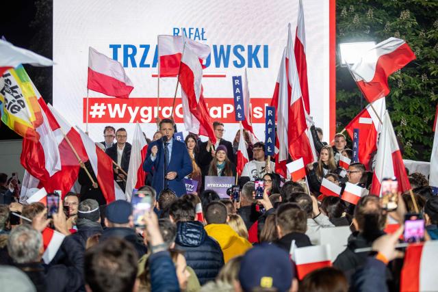 Warsaw's mayor and member of Poland’s ruling Civic Coalition party Rafal Trzaskowski speaks to his supporters after the presidential debate in Polish National Television headquarters in Warsaw on May 12, 2025. Poland will hold presidential election on May 18, 2025. (Photo by Wojtek RADWANSKI / AFP)