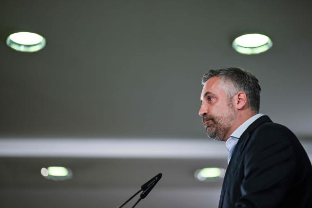 Portuguese Socialist Party leader Pedro Nuno Santos delivers a speech during the election night in Lisbon early on May 19, 2025. The leader of Portugal's opposition Socialist Party said early today that he would step down after his group suffered a drubbing in a weekend general election. (Photo by PATRICIA DE MELO MOREIRA / AFP)