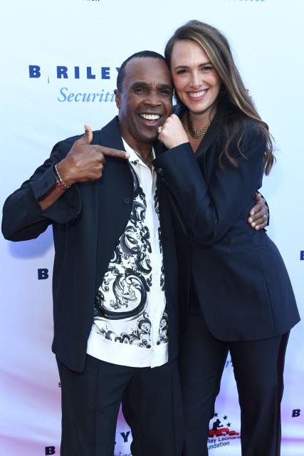 US former professional boxer Sugar Ray Leonard (L) and Clair Khodara arrive for the 14th Annual Sugar Ray Leonard Foundation ‘Big Fighters, Big Cause’ Charity Boxing Night at the The Ritz-Carlton in Marina del Rey, California, on May 21, 2025. (Photo by Unique Nicole / AFP)