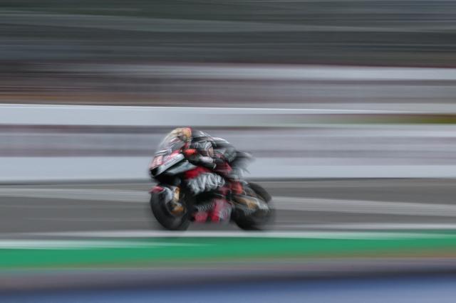 Fantic Racing Lino Sonego team's Spanish Moto2 Aron Canet takes part in a Moto2 qualifying session at the MotoGP British Grand Prix at Silverstone circuit in Northamptonshire, central England, on May 24, 2025. (Photo by Adrian Dennis / AFP)