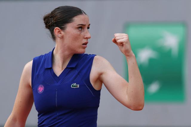France's Elsa Jacquemot reacts after a point during her women's singles match against US Alycia Parks on day 5 of the French Open tennis tournament at the Roland-Garros Complex in Paris on May 29, 2025. (Photo by ALAIN JOCARD / AFP)