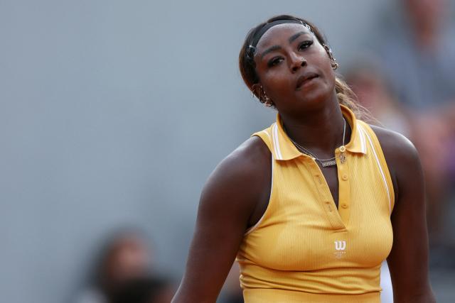 US Alycia Parks reacts during her women's singles match against France's Elsa Jacquemot on day 5 of the French Open tennis tournament at the Roland-Garros Complex in Paris on May 29, 2025. (Photo by ALAIN JOCARD / AFP)