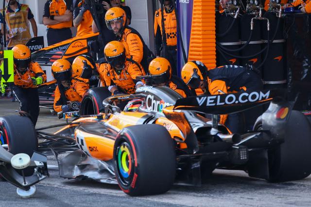 McLaren's Australian driver Oscar Piastri makes a pit stop during the Spanish Formula One Grand Prix at the Circuit de Catalunya in Montmelo, on the outskirts of Barcelona, on June 1, 2025. (Photo by ALBERT GEA / POOL / AFP)