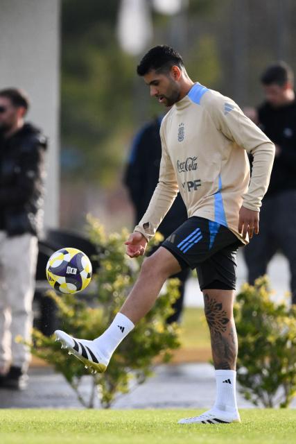 Argentina's defender Cristian Romero takes part in a training session in Ezeiza, Buenos Aires province, Argentina on June 3, 2025, ahead of the FIFA World Cup 2026 qualifier football match against Chile on June 5 at the National Stadium in Santiago. (Photo by LUIS ROBAYO / AFP)