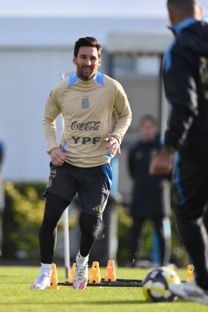 Argentina's forward Lionel Messi takes part in a training session in Ezeiza, Buenos Aires province, Argentina on June 3, 2025, ahead of the FIFA World Cup 2026 qualifier football match against Chile on June 5 at the National Stadium in Santiago. (Photo by LUIS ROBAYO / AFP)