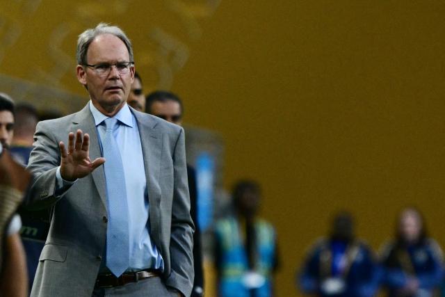 Seattle Sounders' US coach Brian Schmetzer gestures during the Club World Cup 2025 Group B football match between Brazil's Botafogo and US Seattle Sounders at the Lumen Field stadium in Seattle on June 15, 2025. (Photo by Pablo PORCIUNCULA / AFP)