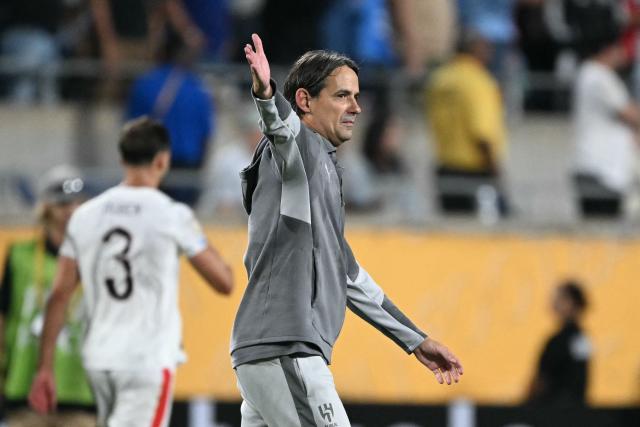 Al Hilal's Italian head coach Simone Inzaghi celebrates after winning the FIFA Club World Cup 2025 round of 16 football match between England's Manchester City and Saudi's Al-Hilal at the Camping World stadium in Orlando on June 30, 2025. (Photo by PATRICIA DE MELO MOREIRA / AFP)