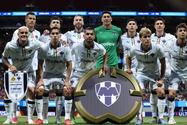 Monterrey's players pose for a team photo ahead of the FIFA Club World Cup 2025 round of 16 football match between Germany's Borussia Dortmund and Mexico's Monterrey at the Mercedes-Benz Stadium in Atlanta on July 1, 2025. (Photo by Charly TRIBALLEAU / AFP)