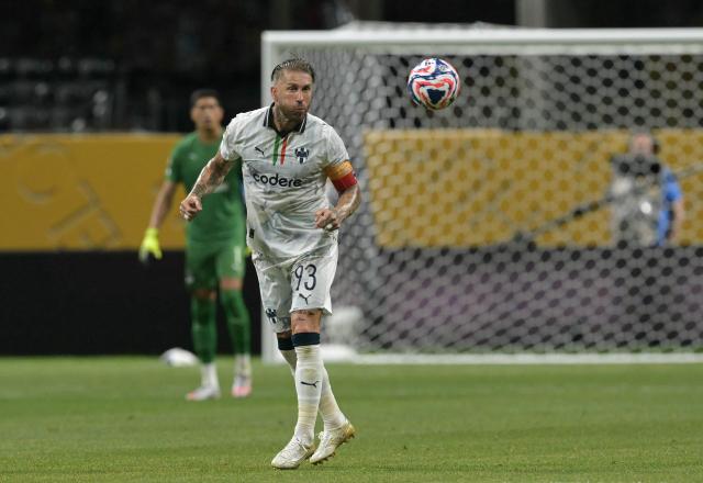 Monterrey's Spanish defender #93 Sergio Ramos looks at the ball during the FIFA Club World Cup 2025 round of 16 football match between Germany's Borussia Dortmund and Mexico's Monterrey at the Mercedes-Benz Stadium in Atlanta on July 1, 2025. (Photo by Juan MABROMATA / AFP)
