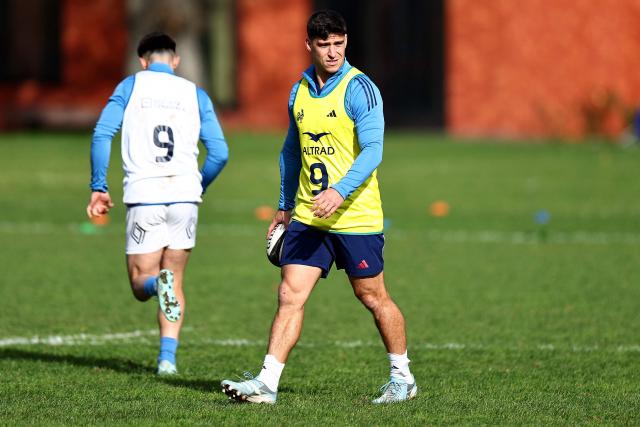 France’s Thibault Daubagna takes part in a training session in Auckland on July 2, 2025, ahead of their three-match international rugby series against New Zealand, with the first Test match to be played in Dunedin on July 5. (Photo by DAVID ROWLAND / AFP)
