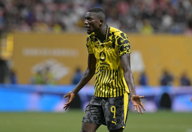 Borussia Dortmund's Guinean forward #09 Serhou Guirassy reacts during the FIFA Club World Cup 2025 round of 16 football match between Germany's Borussia Dortmund and Mexico's Monterrey at the Mercedes-Benz Stadium in Atlanta on July 1, 2025. (Photo by Juan MABROMATA / AFP)