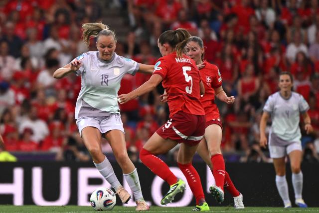 Norway's midfielder #18 Frida Maanum and Switzerland's midfielder #14 Smilla Vallotto fight for the ball during the UEFA Women's Euro 2025 Group A football match between Switzerland and Norway at the St Jakob-Park Stadium in Basel on July 2, 2025. (Photo by Miguel MEDINA / AFP)