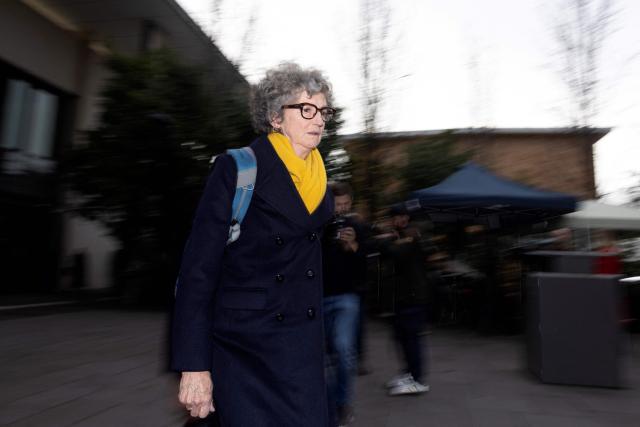 TOPSHOT - Crown Prosecutor Nanette Rogers leaves Latrobe Valley Magistrates' Court in Morwell on July 3, 2025. Jury members retired on June 30 to decide the fate of an Australian woman accused of murdering three members of her husband's family with a toxic mushroom-laced beef Wellington lunch. Jurors began deliberating their verdict on 50-year-old home cook Erin Patterson after a nine-week trial. (Photo by Martin KEEP / AFP)