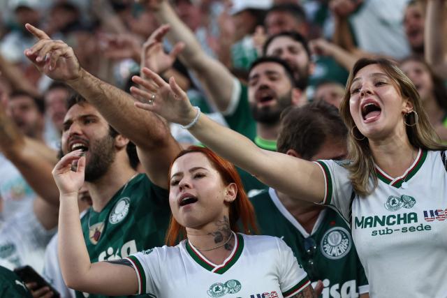Fans of Palmeiras cheer for their team ahead of the FIFA Club World Cup 2025 quarterfinal football match between Brazil's Palmeiras and England's Chelsea at the Lincoln Financial Field Stadium in Philadelphia on July 4, 2025. (Photo by Franck FIFE / AFP)
