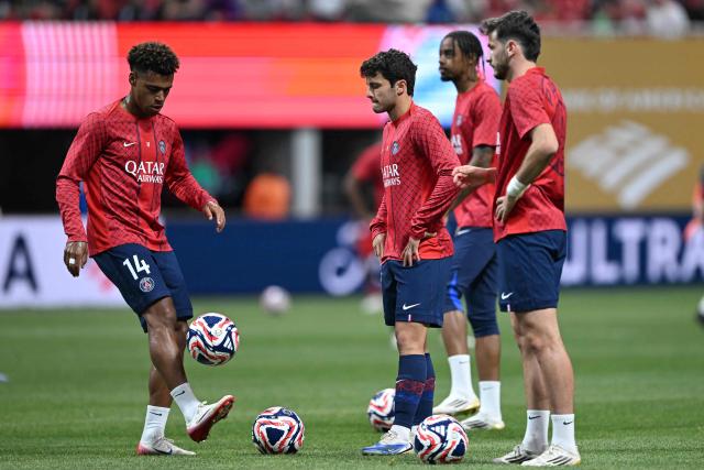 Paris Saint-Germain's French midfielder #14 Desire Doue controls the ball during the warmup before the FIFA Club World Cup 2025 quarterfinal football match between France's Paris Saint-Germain and Germany's Bayern Munich at the Mercedes-Benz Stadium in Atlanta on July 5, 2025. (Photo by PATRICIA DE MELO MOREIRA / AFP)