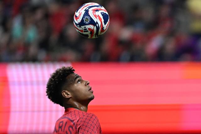 Paris Saint-Germain's French midfielder #14 Desire Doue controls the ball before the FIFA Club World Cup 2025 quarterfinal football match between France's Paris Saint-Germain and Germany's Bayern Munich at the Mercedes-Benz Stadium in Atlanta on July 5, 2025. (Photo by PATRICIA DE MELO MOREIRA / AFP)