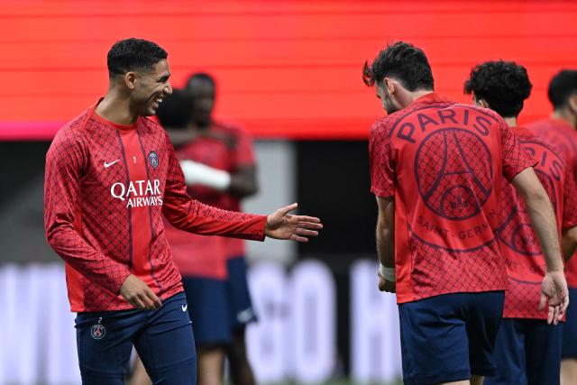 Paris Saint-Germain's Moroccan defender #02 Achraf Hakimi reacts before the FIFA Club World Cup 2025 quarterfinal football match between France's Paris Saint-Germain and Germany's Bayern Munich at the Mercedes-Benz Stadium in Atlanta on July 5, 2025. (Photo by PATRICIA DE MELO MOREIRA / AFP)