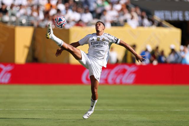 Real Madrid's English defender #12 Trent Alexander-Arnold controls the ball during the FIFA Club World Cup 2025 quarterfinal football match between Spain's Real Madrid and Germany's Borussia Dortmund at the MetLife stadium in East Rutherford, New Jersey on July 5, 2025. (Photo by CHARLY TRIBALLEAU / AFP)