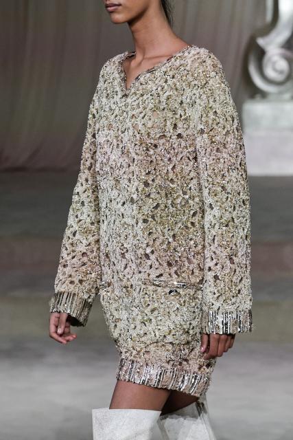 A model presents a creation for Chanel during the Women's Haute-Couture Fall/Winter 2025-26 collection show in Paris, on July 8, 2025. (Photo by STEPHANE DE SAKUTIN / AFP)
