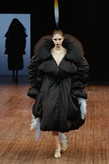 A model presents a creation for Viktor&Rolf during the Women's Haute-Couture Fall/Winter 2025-26 collection show in Paris, on July 8, 2025. (Photo by STEPHANE DE SAKUTIN / AFP)