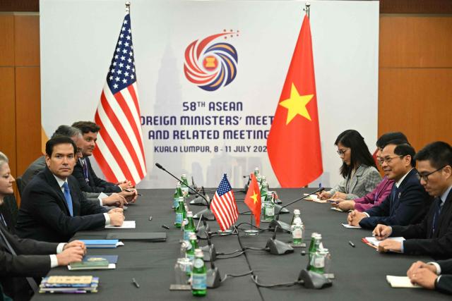 US Secretary of State Marco Rubio (2nd L) meets with Vietnam's Foreign Minister Bui Thanh Son (2nd R) during the 58th ASEAN Foreign Ministers’ meeting and related meetings at the Convention Centre in Kuala Lumpur on July 11, 2025. (Photo by Mandel NGAN / POOL / AFP)