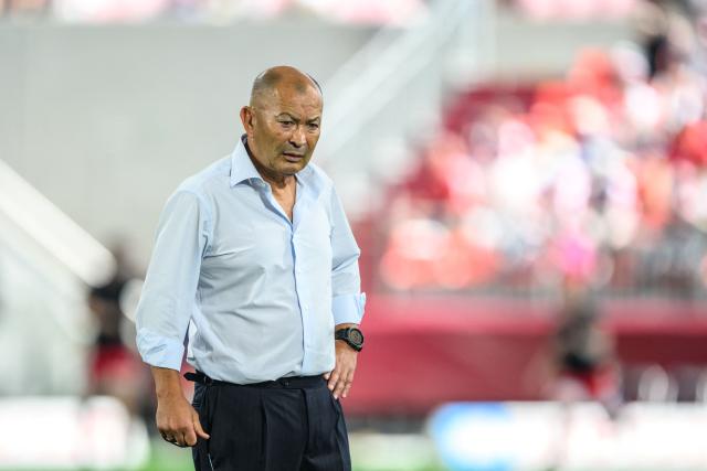 Japan's head coach Eddie Jones looks on before the international rugby union Test match against Wales at the Noevir Stadium in Kobe on July 12, 2025. (Photo by Philip FONG / AFP)