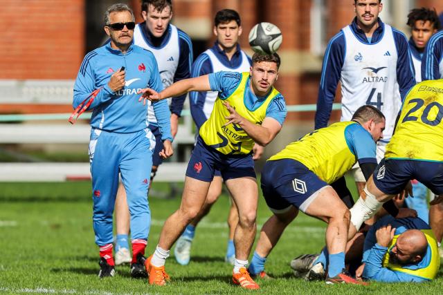 France's Baptiste Jeaneau takes part in a rugby training session ahead of the third Test match against the New Zealand All Blacks at King’s College in Auckland on July 15, 2025. (Photo by DJ Mills / AFP)
