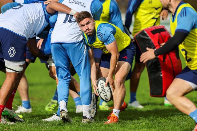France's Baptiste Jeaneau takes part in a rugby training session ahead of the third Test match against the New Zealand All Blacks at King’s College in Auckland on July 15, 2025. (Photo by DJ Mills / AFP)
