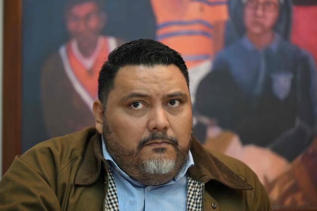 Director of research of the NGO Cristosal, Rene Valiente, gestures during a press conference in Guatemala City, on July 17, 2025. NGO Cristosal, a leading rights group investigating corruption in El Salvador, said on July 17, 2025, it had been forced into exile due to "escalating repression" by President Nayib Bukele's administration. (Photo by JOHAN ORDONEZ / AFP)