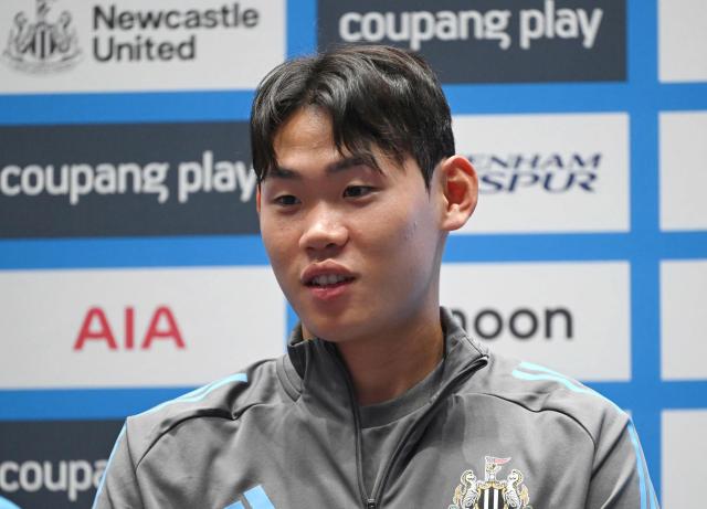 Newcastle United's Park Seung-soo (C) speaks during a pre-match press conference in Seoul on August 2, 2025, ahead of the friendly football match between Newcastle United and Tottenham Hotspur. (Photo by Jung Yeon-je / AFP)