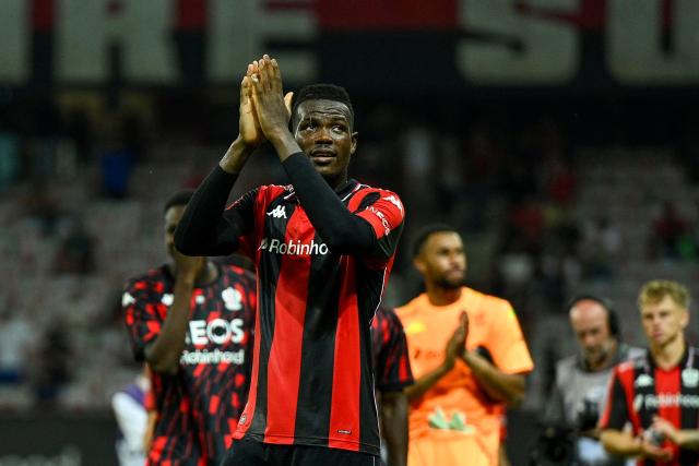 Nice's Dominican midfielder #08 Pablo Rosario reacts after the team's 3-1 win over Auxerre during the French L1 football match between OGC Nice and AJ Auxerre at the Allianz Riviera Stadium in Nice, south-eastern France, on August 23, 2025.  (Photo by Frederic DIDES / AFP)