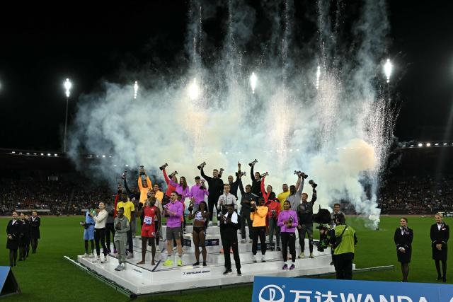 Winners pose at the end of the Diamond League athletics meeting "Weltklasse" at the Letzigrund stadium in Zurich, on August 28, 2025. (Photo by Fabrice COFFRINI / AFP)