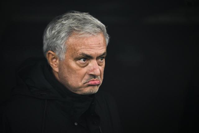(FILES) Roma's Portuguese coach Jose Mourinho grimaces prior to the UEFA Europa League Group G football match between Servette FC and AS Roma at the Stade de Geneve in Geneva on November 30, 2023.mor. Turkish club Fenerbahçe, eliminated on August 28, 2025 in the Champions League play-offs against Benfica, announced on August 29, 2025 that it was parting ways with its Portuguese coach José Mourinho. (Photo by Fabrice COFFRINI / AFP)