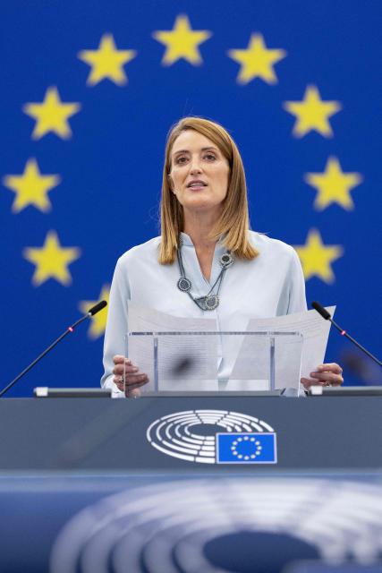 European Parliament President Roberta Metsola delivers a speech  prior to a formal sitting at the EU Parliament, in Strasbourg, north eastern France, on September 9, 2025. (Photo by ROMEO BOETZLE / AFP)