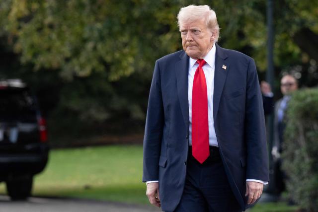 US President Donald Trump walks to speak to the press before boarding Marine One prior to departing from the South Lawn of the White House in Washington, DC, on September 11, 2025. Trump is going to New York to attend a Yankees baseball game. (Photo by SAUL LOEB / AFP)