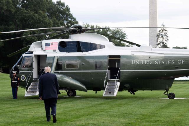 US President Donald Trump walks to board Marine One as he departs from the South Lawn of the White House in Washington, DC, on September 11, 2025. Trump is going to New York to attend a Yankees baseball game. (Photo by SAUL LOEB / AFP)