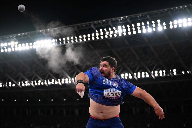 TOPSHOT - Britain's athlete Scott Lincoln competes in the men's shot put final during the World Athletics Championships in Tokyo on September 13, 2025. (Photo by Ben STANSALL / AFP)