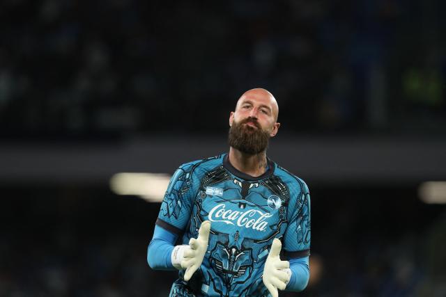 Napoli's Serbian goalkeeper #32 Vanja Milinkovic-Savic gestures during the Italian Serie A football match SSC Napoli vs Cagliari Calcio on August 30, 2025 at the Diego Armando-Maradona stadium. (Photo by CARLO HERMANN / AFP)