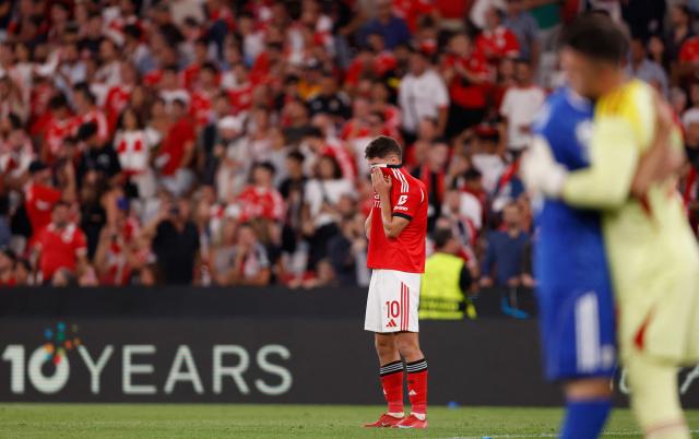TOPSHOT - Benfica's Ukrainian forward #10 Heorhiy Sudakov reacts after losing during the UEFA Champions League first round day 1 football match between SL Benfica and Garabagh at the Luz stadium in Lisbon on September 16, 2025. (Photo by FILIPE AMORIM / AFP)