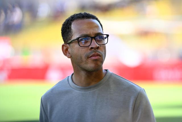 Strasbourg's British head coach Liam Rosenior looks on prior to the French L1 football match between AS Monaco and RC Strasbourg Alsace at the Louis II Stadium in the Principality of Monaco on August 31, 2025. (Photo by FREDERIC DIDES / AFP)
