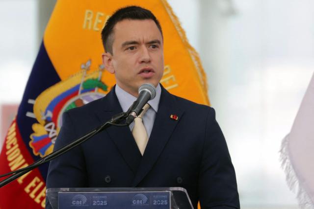 (FILES) Ecuador's re-elected President Daniel Noboa delivers a speech after receiving the credentials from the National Electoral Council (CNE) during a ceremony at the Crystal Palace in the Itchimbia Cultural Centre, in downtown Quito, on May 15, 2025. Noboa proposed on September 17, 2025, the creation of a Constituent Assembly through a popular referendum to draft a new Constitution that includes tougher laws against drug trafficking and organized crime. (Photo by ARMANDO PRADO / AFP)