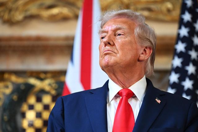 TOPSHOT - US President Donald Trump speaks during a joint press conference with Britain's Prime Minister Keir Starmer (unseen) following their meeting at Chequers, in Aylesbury, central England, on September 18, 2025, on the second day of the US President's second State Visit. After the royal hospitality and pageantry, US President Donald Trump's unprecedented second state visit to the UK takes a serious turn on Thursday when he is hosted by Prime Minister Keir Starmer for wide-ranging talks. (Photo by Leon Neal / POOL / AFP)