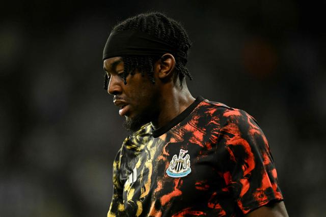 Newcastle's Swedish forward #20 Anthony Elanga looks on during a warm up and ahead of the UEFA Champions League first round football match between Newcastle United FC and FC Barcelona at St James' Park in London, on September 18, 2025. (Photo by Oli SCARFF / AFP)