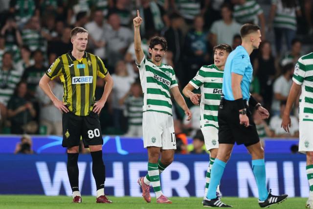 Sporting Lisbon's Portuguese forward #17 Francisco Trincao celebrates after scoring their second goal during the UEFA Champions League first round day 1 football match between Sporting CP and Kairat Almaty at Alvalade stadium in Lisbon on September 18, 2025. (Photo by PATRICIA DE MELO MOREIRA / AFP)