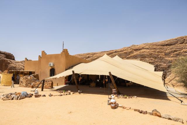 A general view od the Oundoumba camp, in the province of Ennedi Ouest, Chad, on July 10, 2025, built in Fada by the NGO African Parks, designed to accommodate tourists. A five-day scientific mission, conducted at the end of July, thirty kilometers from Fada, brought together Chadian archaeologists and geologists from the universities of N'Djamena and Abeche.
The objective: to lay "the first milestone" in the chronological markers of the ancient occupation of the Ennedi region, the researcher asserts.
The Ennedi Natural and Cultural Reserve (RNCE), created in 2018 in this Chadian province, at the crossroads with Libya and Sudan, is home to a rich archaeological heritage.
Across a sanctuary spanning more than 50,000 square kilometers, tens of thousands of rock engravings and paintings adorn the rock faces.
Following the inscription of the RNCE on the World Heritage List in 2016, the Chadian government entrusted its co-management to the South African NGO African Parks for fifteen years. (Photo by Joris Bolomey / AFP)