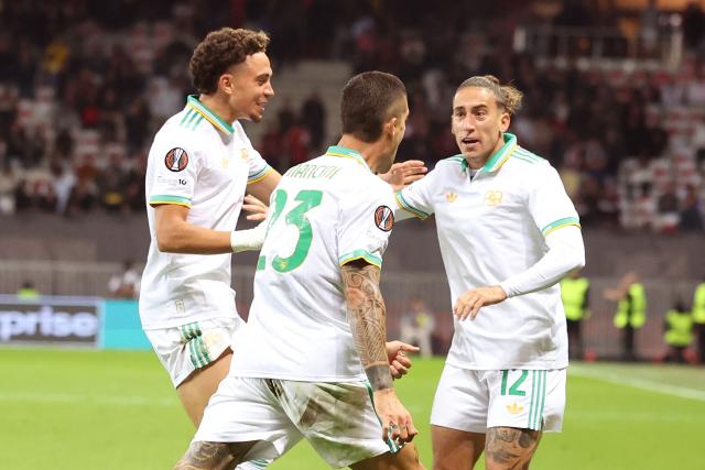 Roma's Italian defender #23 Gianluca Mancini (C) celebrates after scoring a first goal during the UEFA Europa League 1st round day football match between OGC Nice and AS Rome at the Allianz Riviera Stadium in Nice, south-eastern France, on September 24, 2025. (Photo by Valery HACHE / AFP)