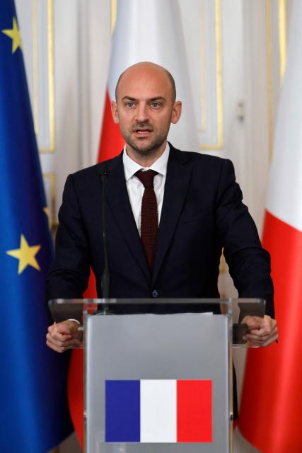 French Foreign Minister Jean-Noel Barrot addresses a joint press conference during a meeting of the so-called Weimar Triangle of France, Germany and Poland and Ukraine's Foreign Minister in Warsaw, on September 29, 2025. (Photo by Wojtek RADWANSKI / AFP)