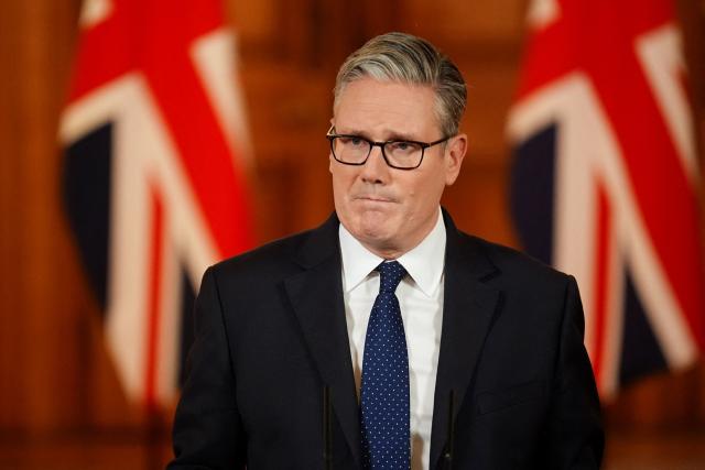 Britain's Prime Minister Keir Starmer delivers a speech inside 10 Downing Street, in central London, on October 2, 2025. The Prime Minister left a European political summit in Denmark early on October 2, to chair an emergency security meeting in London, after two people were killed and four wounded outside a Manchester synagogue packed with worshippers on a Jewish holiday, UK police said, adding they shot dead the suspect in the "terrorist attack". (Photo by James Manning / POOL / AFP)