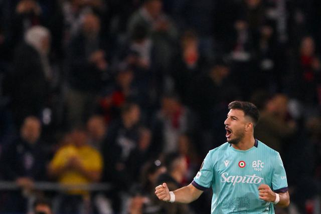 Bologna's Italian forward #07 Riccardo Orsolini celebrates scoring his team's first goal during the UEFA Europa League 1st round day 2 football match between Bologna and Freiburg at the Renato Dall'Ara stadium in Bologna on October 2, 2025. (Photo by Andreas SOLARO / AFP)