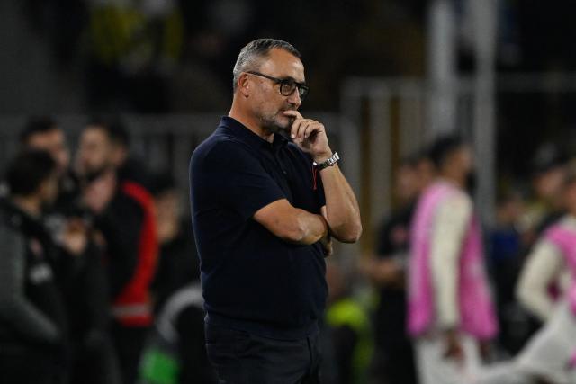 Nice's French head coach Franck Haise looks on from the sidelines during the UEFA Europa League 2 round day football match between Fenerbahce and OGC Nice at the Chobani Stadium, Istanbul, on October 2, 2025. (Photo by Yasin AKGUL / AFP)